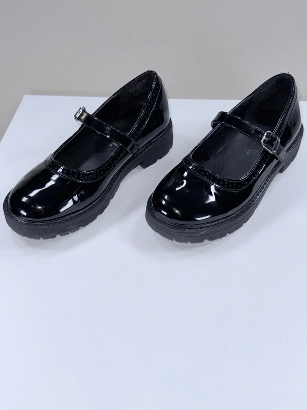 Soda Kid Flip Black Patent Mary Jane Lug Loafers Girls Size 13M